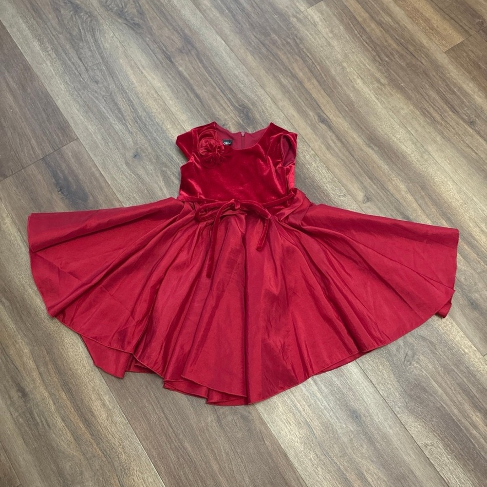 Isobella & Chloe Dress